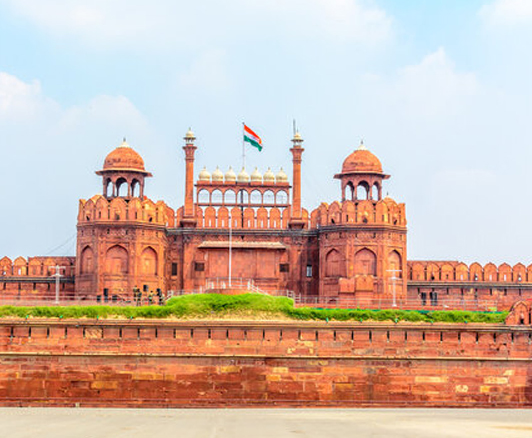 Places to Visit Near Karol Bagh While Staying at Hotel Livasa Inn Places to Visit Near Karol Bagh While Staying at Hotel Livasa Inn